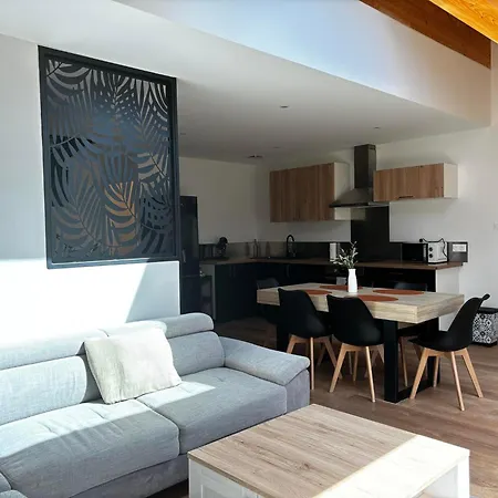 Duplex Design Et Lumineux, Parking Gratuit *